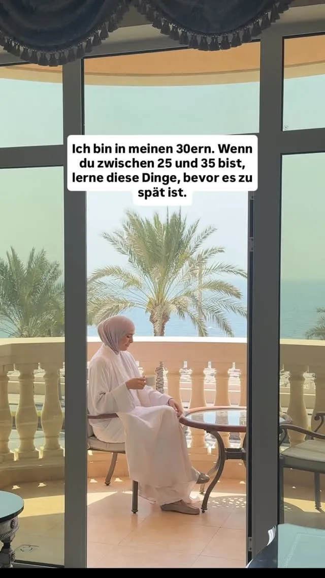 Instagram-Reel: Meryem Erkan über Dinge, die du zwischen 25 und 35 lernen solltest